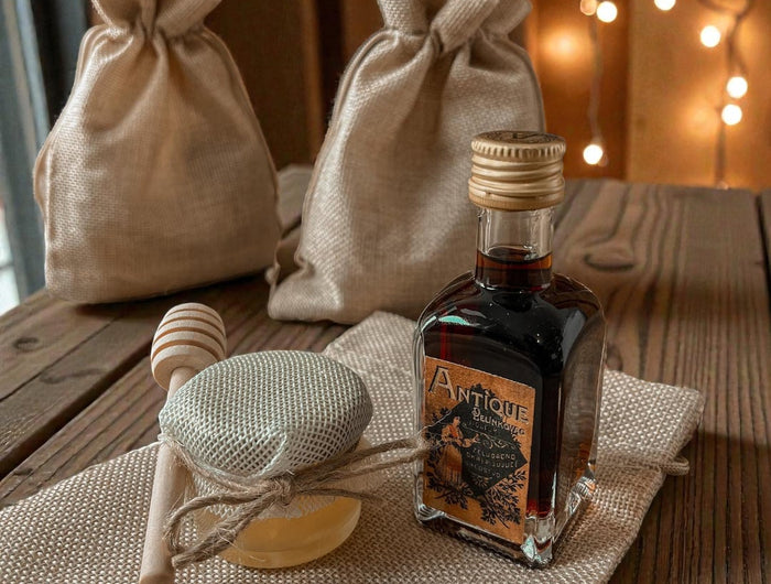 <h2> Ručno izrađujemo i dostavljamo<br><br><br>
</h2>